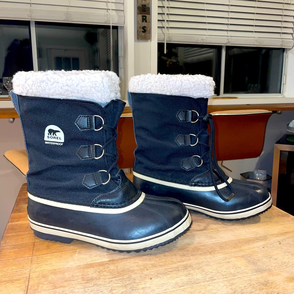 Women’s Size 7 Sorel Yoot Pac Nylon Cold Weather Boot Black